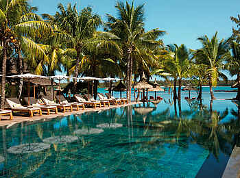 Constance Prince Maurice: Am Pool Constance Prince Maurice: Am Pool