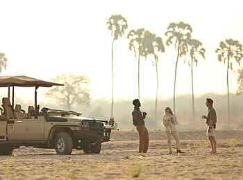 Ikuka Safari Camp: Während der Game Drives werden Stopps unternommen