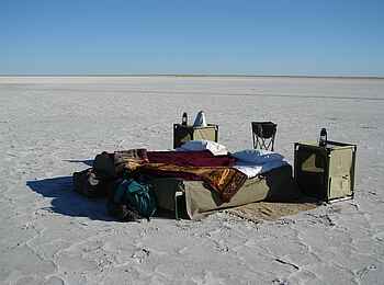 Moela Safari Lodge: Sleepout in den Salzpfannen