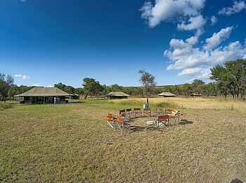 Naona Moru Camp: Feuerstelle