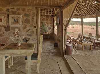 Saruni Rhino: Veranda Familienbungalow Saruni Rhino: Veranda Familienbungalow