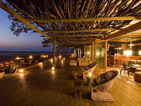 Shumba Camp: Abend in der Lodge