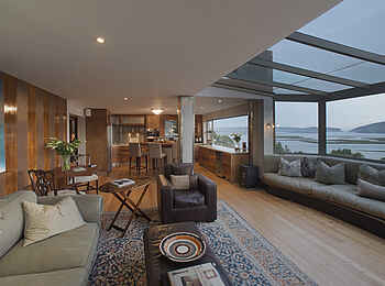 Kanonkop House: Bar mit Panoramafenstern