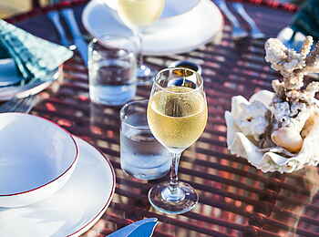 Anantara Medjumbe Island Resort: Wein zum Dinner