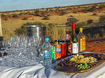 Bagatelle Kalahari Game Ranch: Sundowner