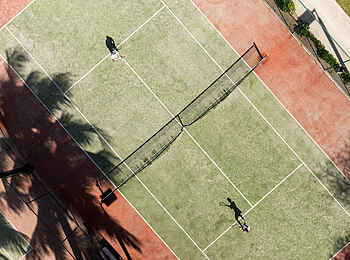 Constance Belle Mare Plage: Tennis