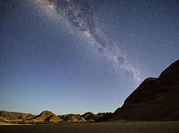 Hoanib Elephant Camp: Ein atemberaubender Sternenhimmel Hoanib Elephant Camp: Ein atemberaubender Sternenhimmel