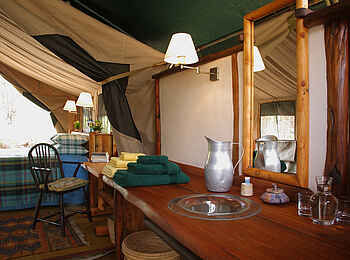 Kitich Camp: Gästezelt Interieur Kitich Camp: Gästezelt Interieur