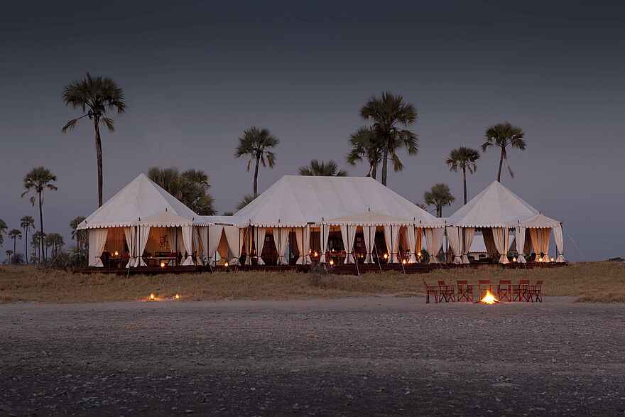 San Camp: Hauptzelt gegen Abend San Camp: Hauptzelt gegen Abend