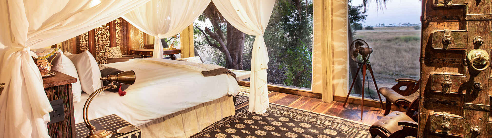 Schlafzimmer mit Aussicht im Selinda Camp