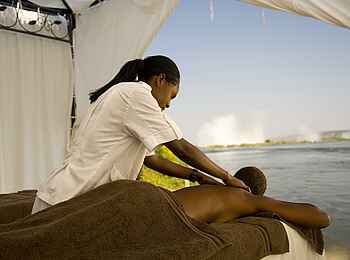 The Royal Livingstone: Massageprogramm am Flussufer The Royal Livingstone: Massageprogramm am Flussufer