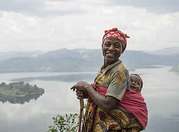 Volcanoes Virunga Lodge: Mutter mit Kind Volcanoes Virunga Lodge: Mutter mit Kind