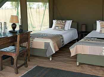 Chaka Camp: Der Schlafbereich mit Sekretär