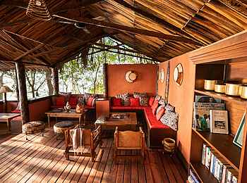 Kisima Ngeda Camp: Lounge im Zentralbereich Kisima Ngeda Camp: Lounge im Zentralbereich