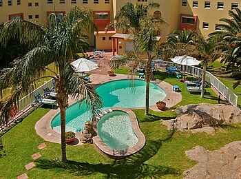 Lüderitz Nest Hotel: Gartenanlagen