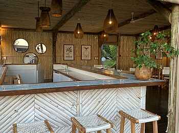 Mopriri Camp: Bar Mopriri Camp: Bar