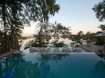 Thorntree River Lodge: Infinity Pool Thorntree River Lodge: Infinity Pool