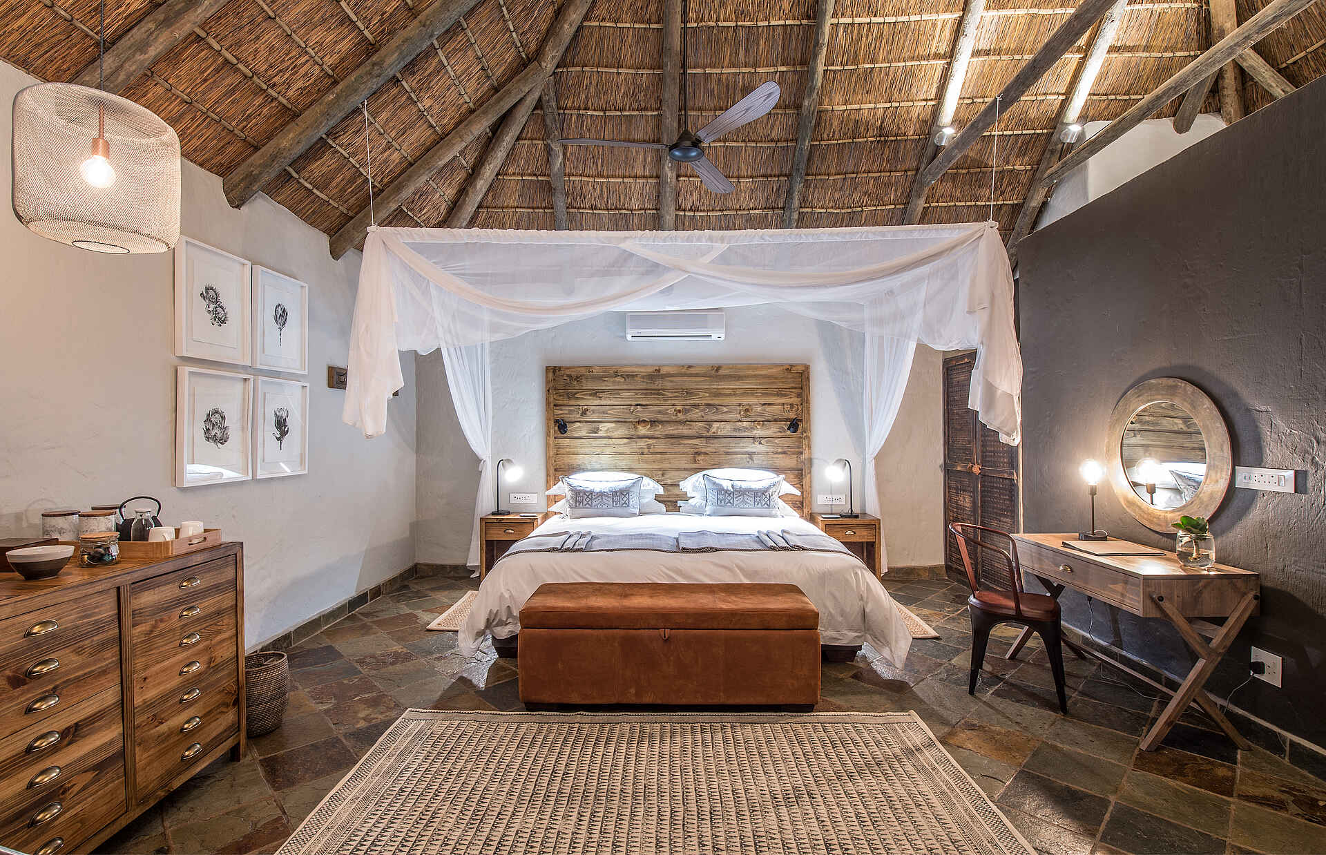 Eastern Cape, Inzolo Exclusive Game Lodge, Inzolo Lodge, Süd Afrika, Schlafzimmer, Afrikarma, Afrikarma Safaris, Afrikarma Safaris - Wildnis. Hautnah., afrikarma.de