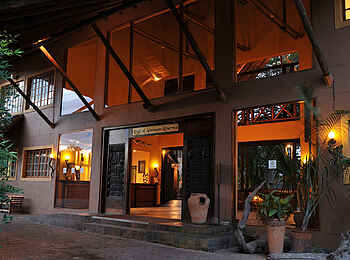 Chobe Marina Lodge: Main Building