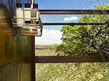 Grootberg Lodge: Dusche mit Blick