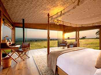One Nature Mara River Lodge: Blick aus dem Schlafzimmer