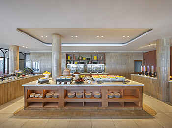 Paradis Beachcomber Golf Resort and Spa: Buffet Paradis Beachcomber Golf Resort and Spa: Buffet