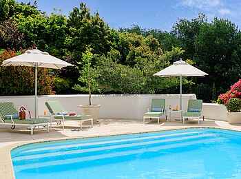 The Cellars-Hohenort Hotel & Spa: Das Pooldeck The Cellars-Hohenort Hotel & Spa: Das Pooldeck