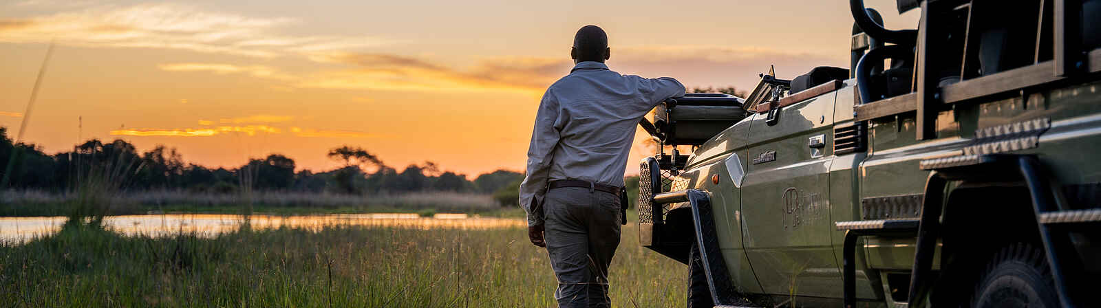 4 Rivers Camp: Pirschfahrt bei Sonnenuntergang 4 Rivers Camp: Pirschfahrt bei Sonnenuntergang