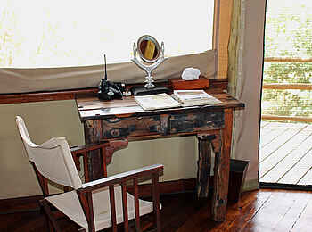 Tarangire Treetops: Schreibtisch