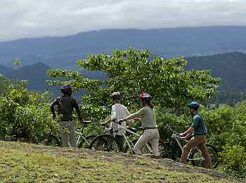 Arusha Serena Hotel: Ausflug mit dem Mountainbike Arusha Serena Hotel: Ausflug mit dem Mountainbike