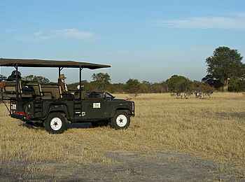 Camp Hwange: Safarifahrzeug