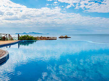 Blue Zebra Island Lodge: Der Pool