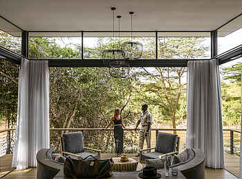 Sanctuary Olonana: Lounge mit Blick in den Busch Sanctuary Olonana: Lounge mit Blick in den Busch