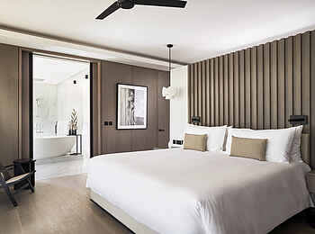 LUX Grand Baie: Das Hauptschlafzimmer der Grand Beach Pool Villa LUX Grand Baie: Das Hauptschlafzimmer der Grand Beach Pool Villa