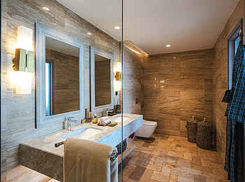 Ngorongoro Lodge Melia Collection: Bad des Familienzimmers