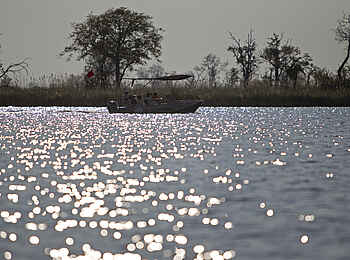 Okuti Camp: Boot fahren