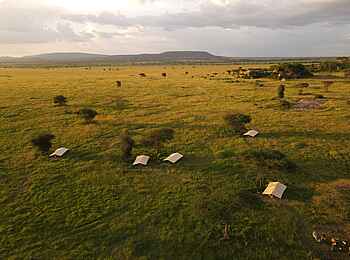 Wayo Walking Camp: Camp von oben