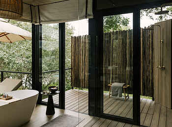 Zambezi Sands Luxury Tented Camp: Luxury Tented Suite Bad