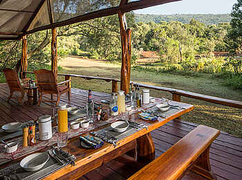Basecamp Mara Houses: Die Veranda des Acacia House Basecamp Mara Houses: Die Veranda des Acacia House