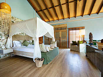 Bawe Island: Eine Sunrise Villa & Sunset Suite mit Doppelbett