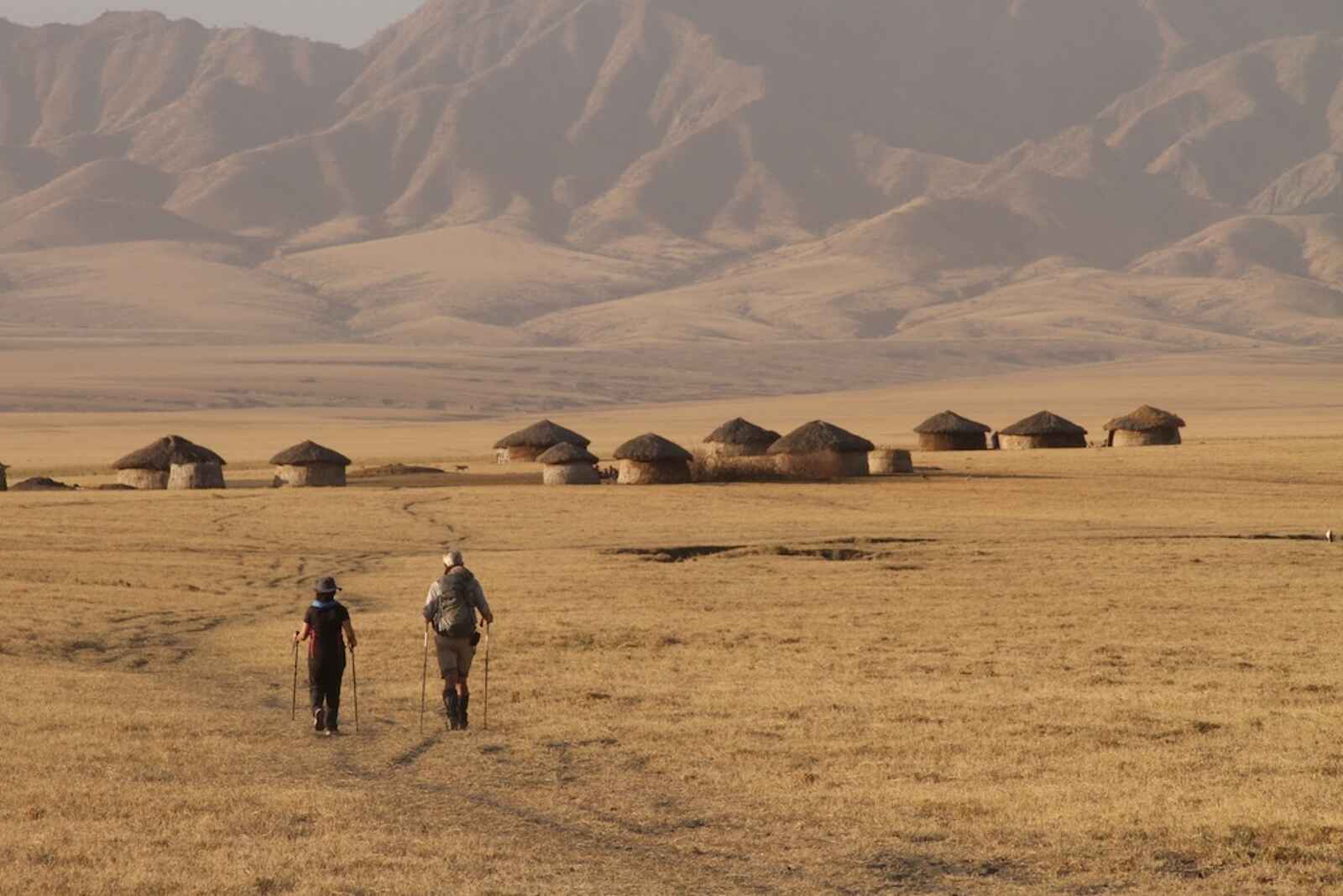 Lake Natron Camp: Maasai Dorf Lake Natron Camp: Maasai Dorf