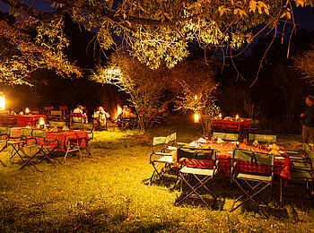 Soroi Luxury Migration Camp: Dinner im Außenbereich