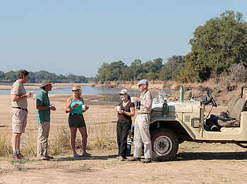 Nkonzi Bush Camp: Kaffeepause am Luangwa Nkonzi Bush Camp: Kaffeepause am Luangwa