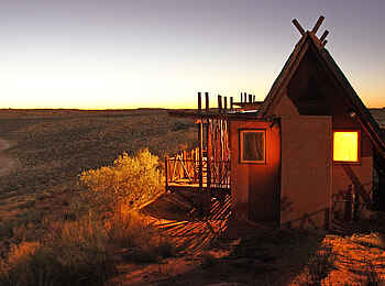 !Xaus Lodge: Beleuchtetes Chalet !Xaus Lodge: Beleuchtetes Chalet