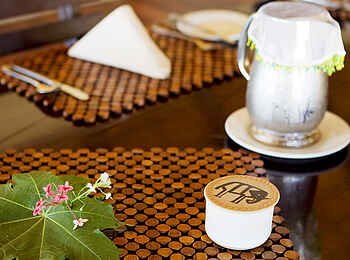 Lagoon Camp: Buttertöpfchen Lagoon Camp: Buttertöpfchen