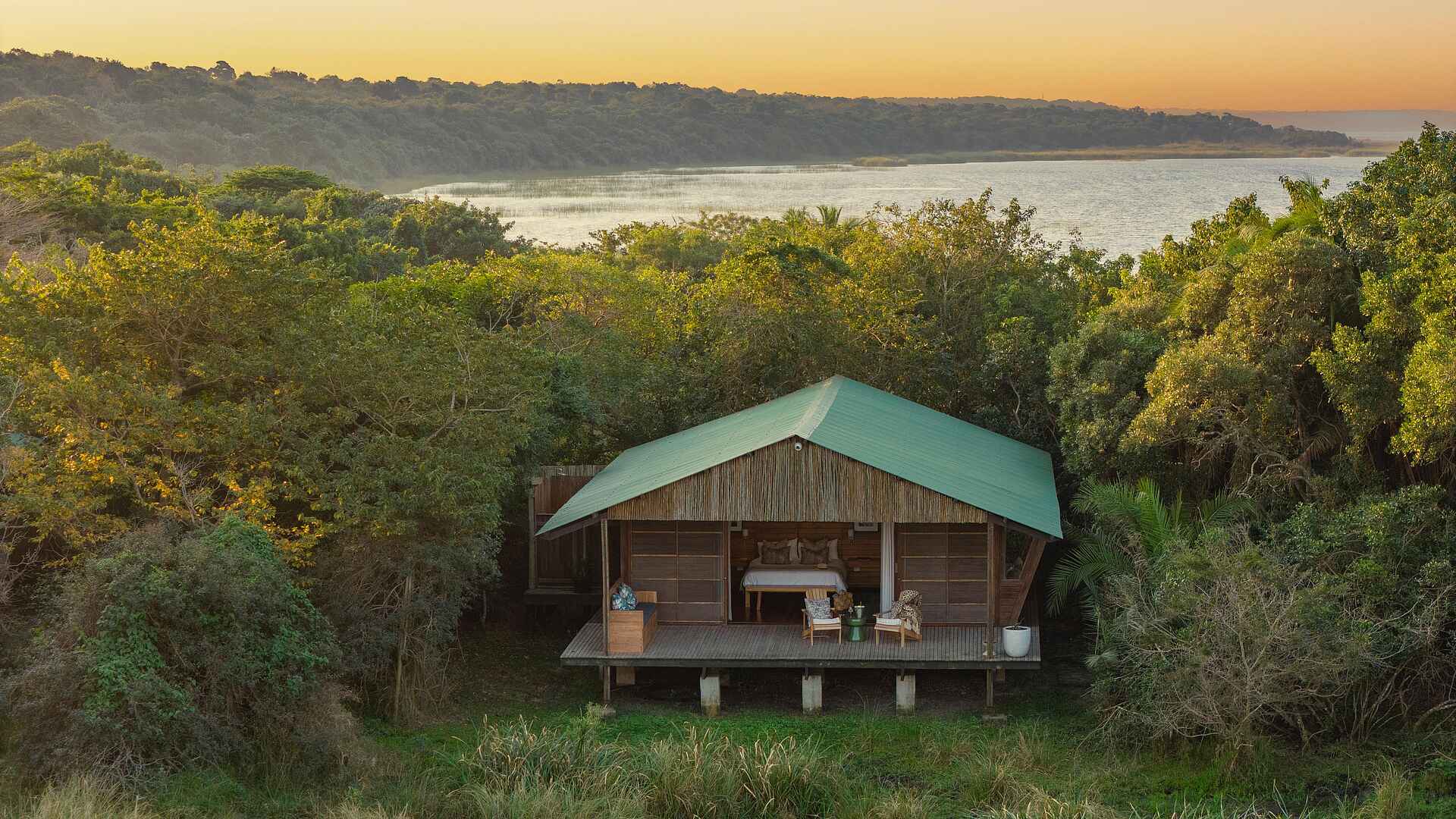Makakatana Bay Lodge: Blick auf eine Suite