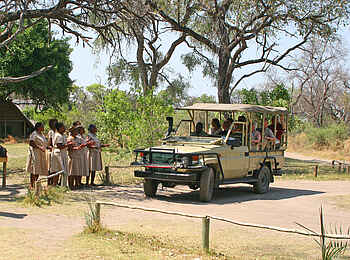 Pom Pom Camp: Ankunft der Gäste Pom Pom Camp: Ankunft der Gäste