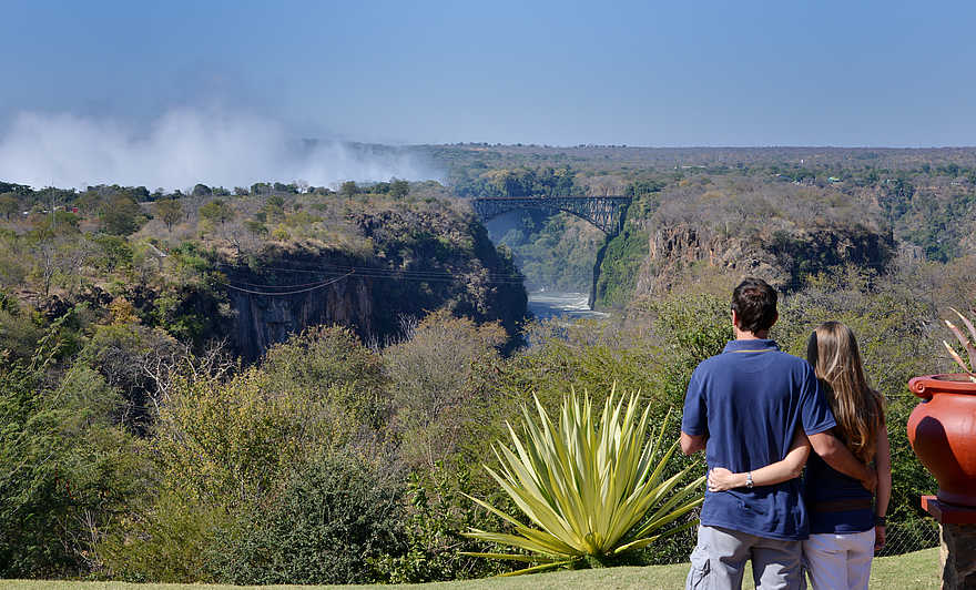 Victoria Falls Hotel: Blick auf die Victoriafälle Victoria Falls Hotel: Blick auf die Victoriafälle