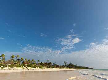 Zanzibar White Sand Luxury Villas: Strand und Indik Zanzibar White Sand Luxury Villas: Strand und Indik