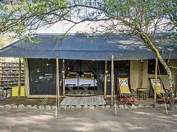 Forest Chem Chem: Blick in ein Gästezelt Forest Chem Chem: Blick in ein Gästezelt